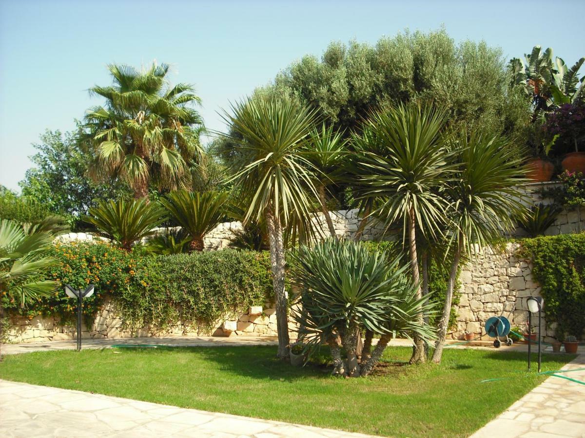 "Villa Rosa" Marina di Ragusa Exteriör bild