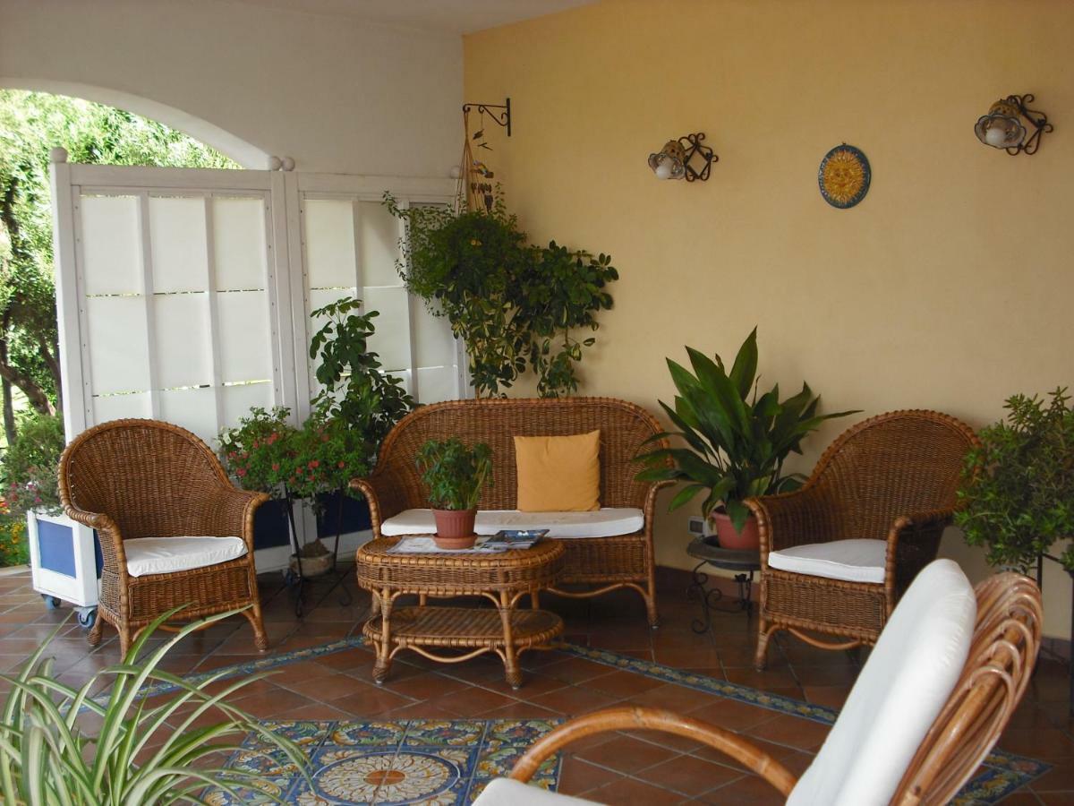 "Villa Rosa" Marina di Ragusa Exteriör bild