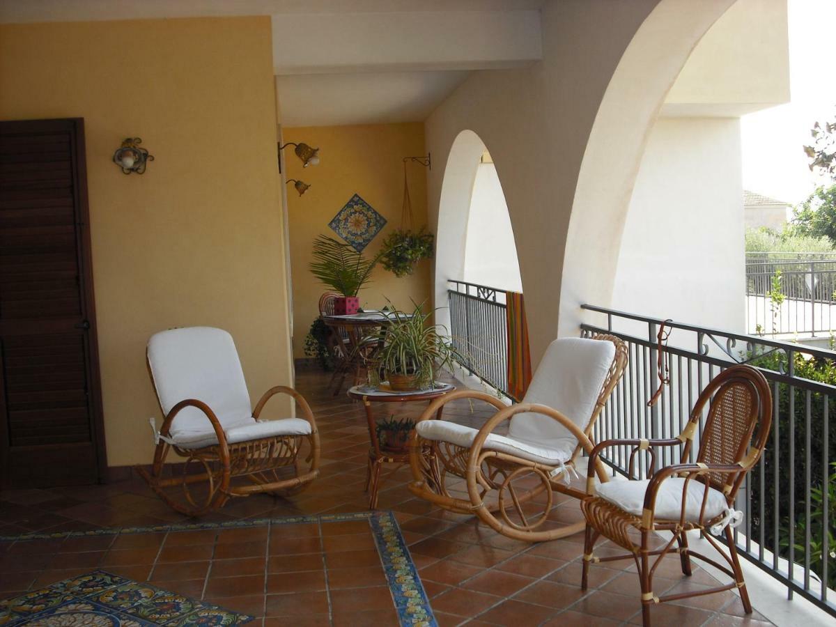 "Villa Rosa" Marina di Ragusa Exteriör bild