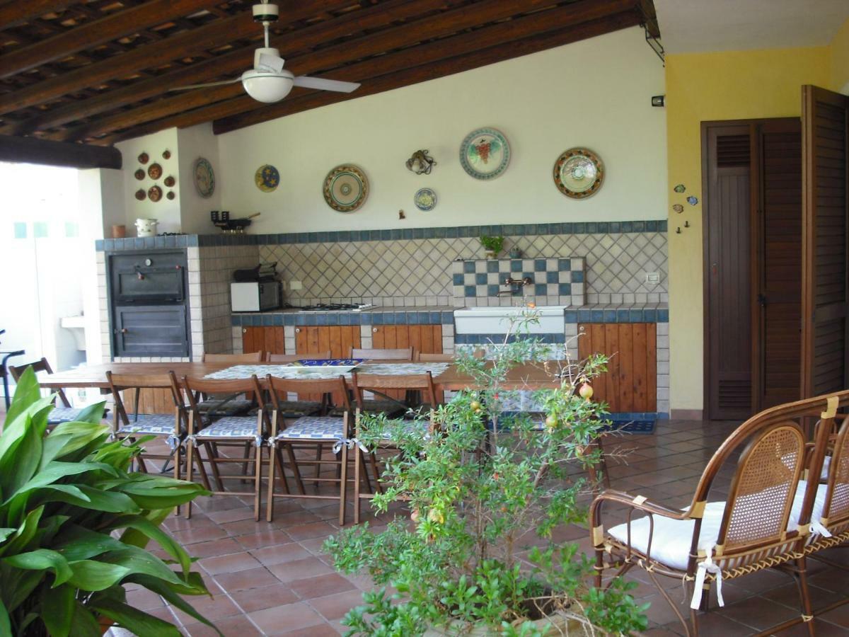 "Villa Rosa" Marina di Ragusa Exteriör bild
