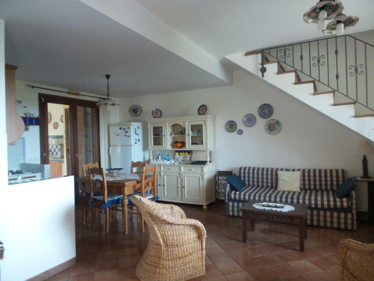"Villa Rosa" Marina di Ragusa Exteriör bild